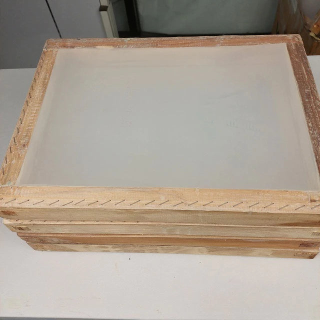 Screen Kayu T61